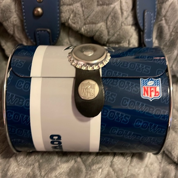 ProFANity Dallas Cowboys metal purse unopened certificate of authenticity - Picture 7 of 7